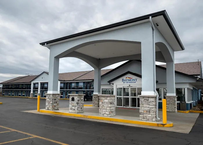 Hotel Baymont By Wyndham Effingham