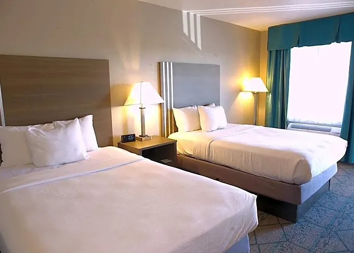Baymont By Wyndham Hotel Effingham