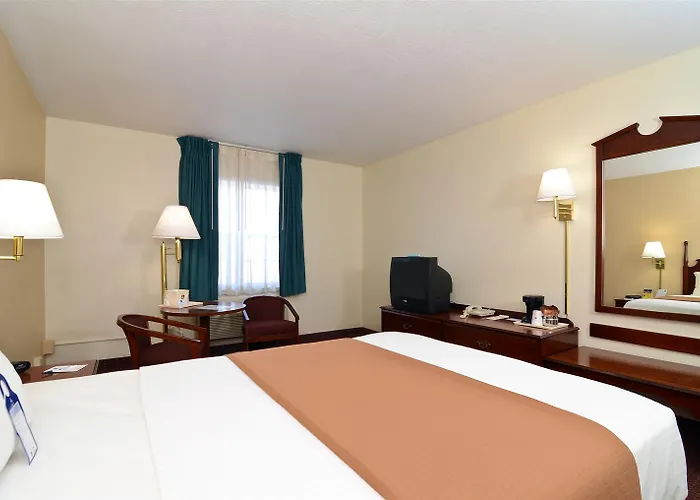 Hotel Baymont By Wyndham